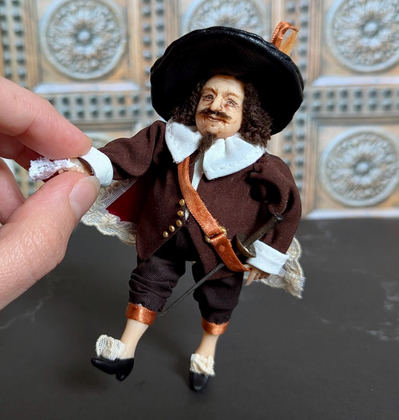 OOAK Musketeer Art Doll: подвижная фигурка из полимерной глины photo 3