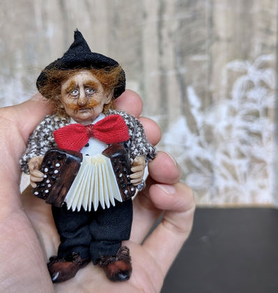 Full-scale view of a handmade gothic miniature — Small art doll Street Musician (1/15), one-of-a-kind sculpture by Ritunia