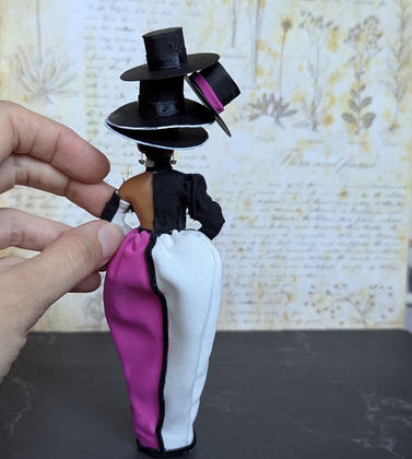 Full-scale view of a handmade gothic miniature — Small art doll Model (9/9)