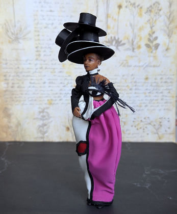 Full-scale view of a handmade gothic miniature — Small art doll Model (6/9)